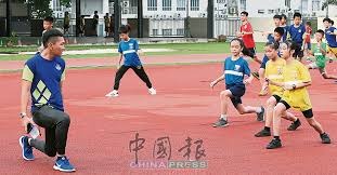 科里纳：正讨论足球中教练喊暂停的可能性，努力寻找解决方案